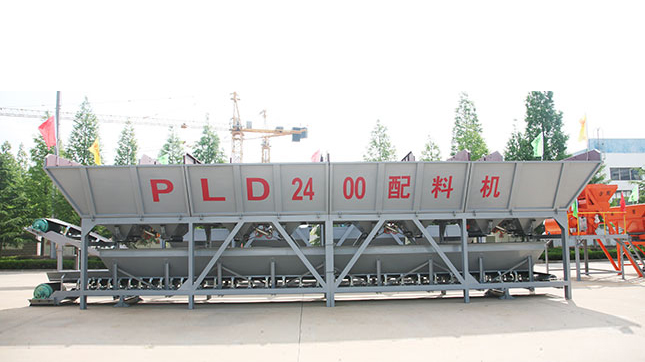 PLD2400（四种料，气动给料，累计计量）