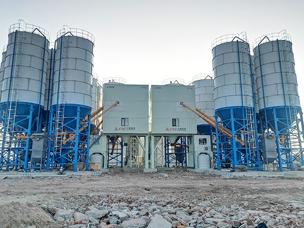 济青高铁建设HZS180箱式混凝土搅拌站